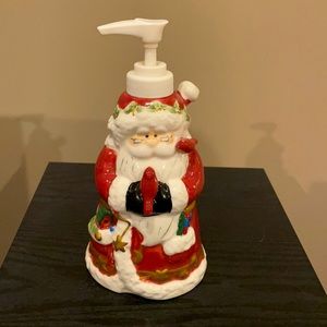 Christmas 🤶 soap dispenser Mrs Claus